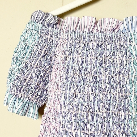Petersyn NWT Kinsey Top XS smocked off the shoulder pastel spring cropped ruffle - Picture 3 of 11